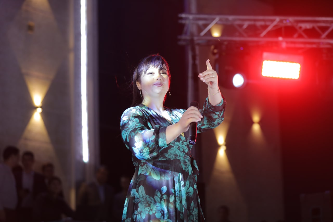 Urganch shahar Yoshlar markazida gala-konsert