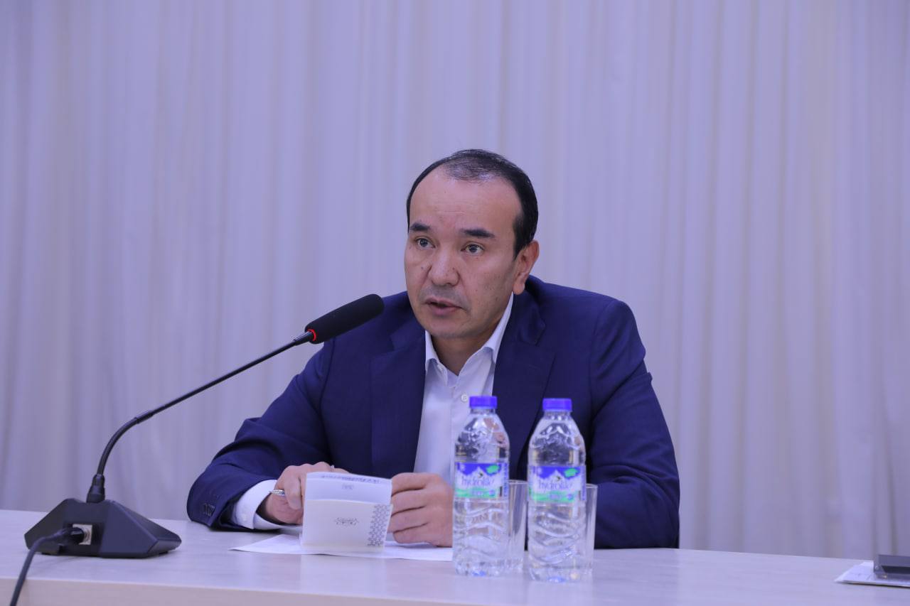 Mulohazalar markazida...