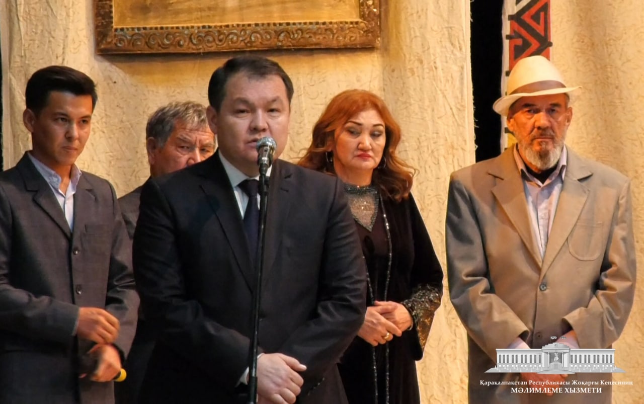 Qoraqalpog‘iston Respublikasi Joqarg‘i Kengashi rahbari bir qator soha fidoiylarini taqdirladi