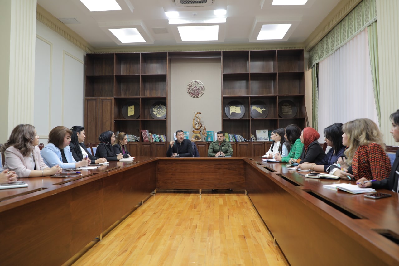 Madaniyat vazirligida o'quv-seminar bo`lib o`tdi