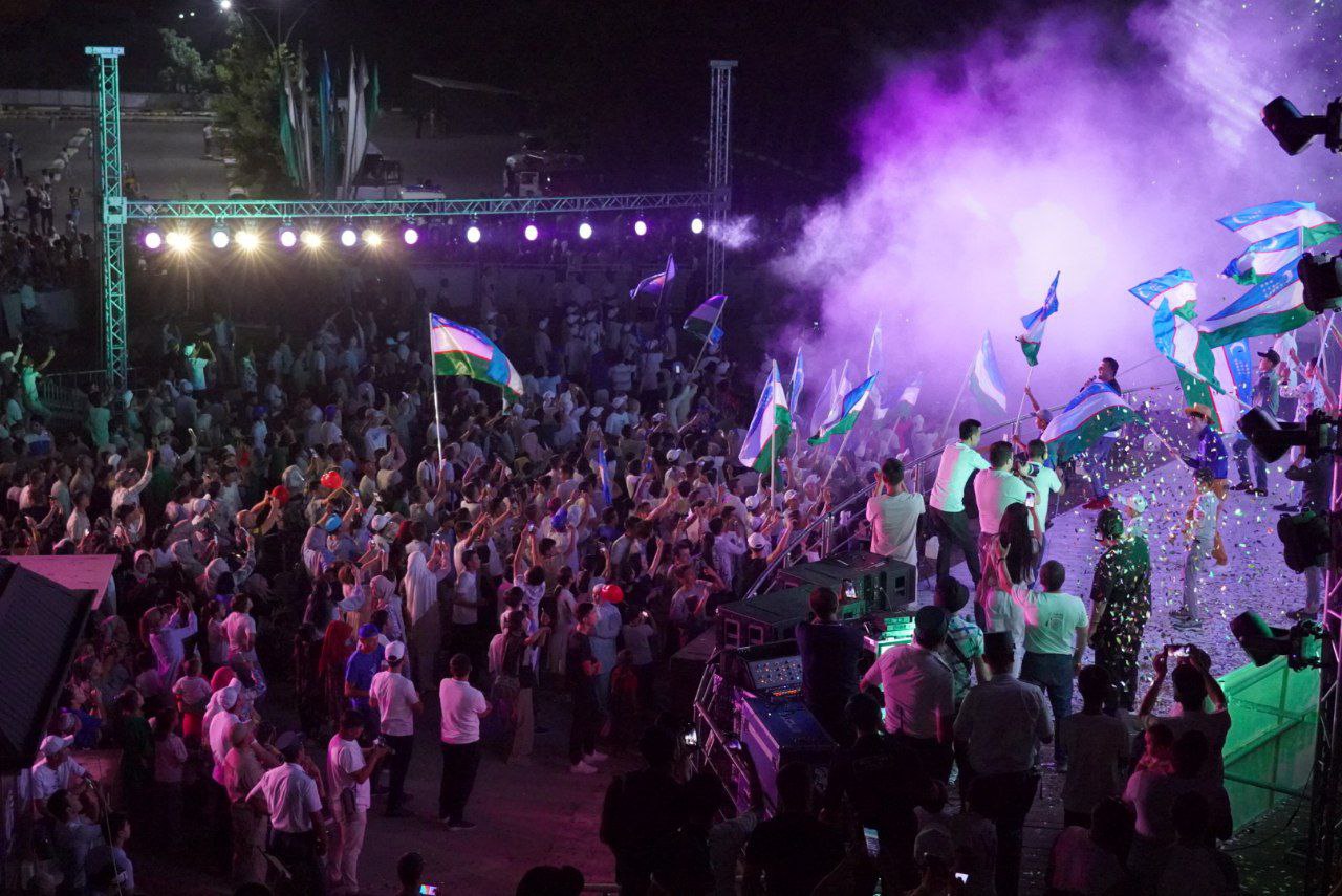 Namanganda "Yangi O‘zbekiston yoshlari, birlashaylik!" festivalining gala-konserti bo‘lib o‘tdi