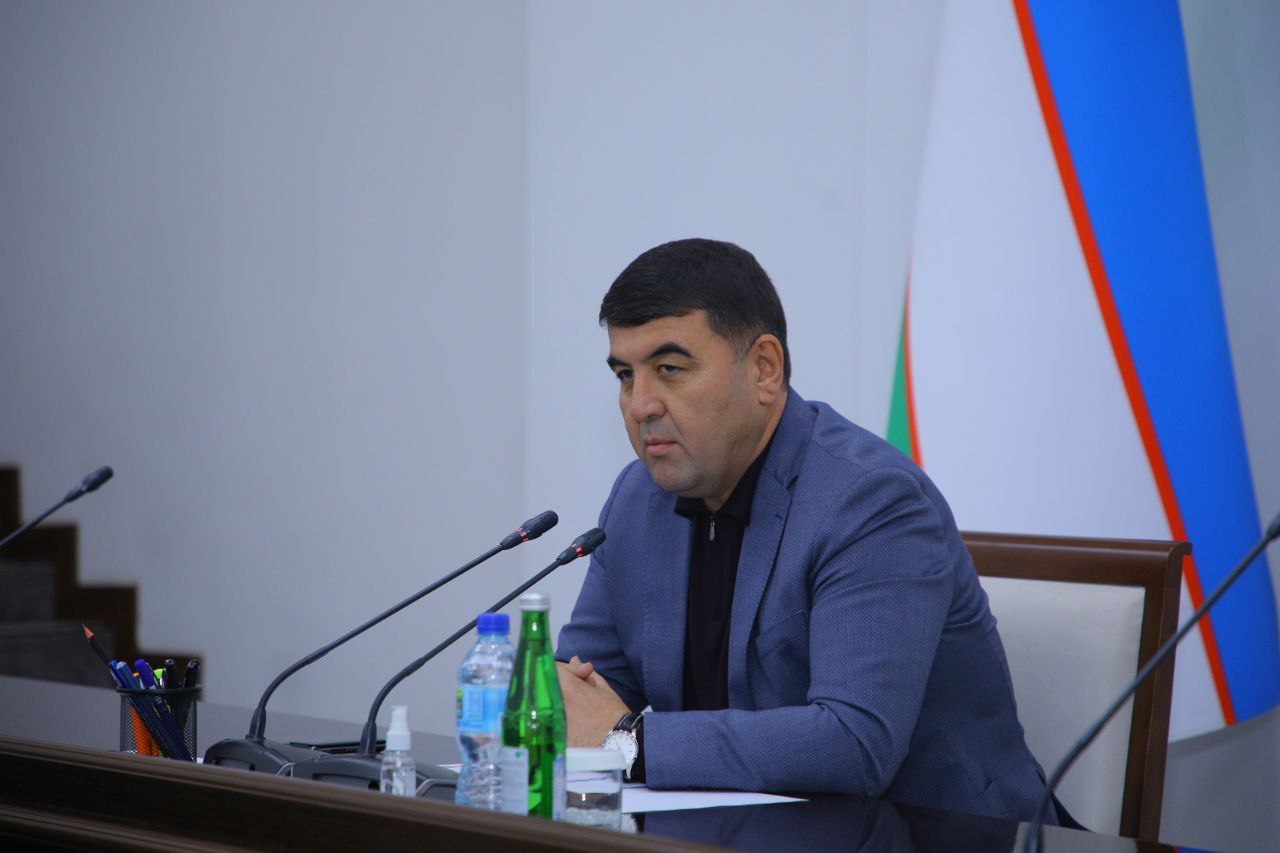 Namangan viloyat hokimi Shavkatjon Abdurazakov  madaniyat va san’at sohasi xodimlari bilan ochiq muloqot o‘tkazdi