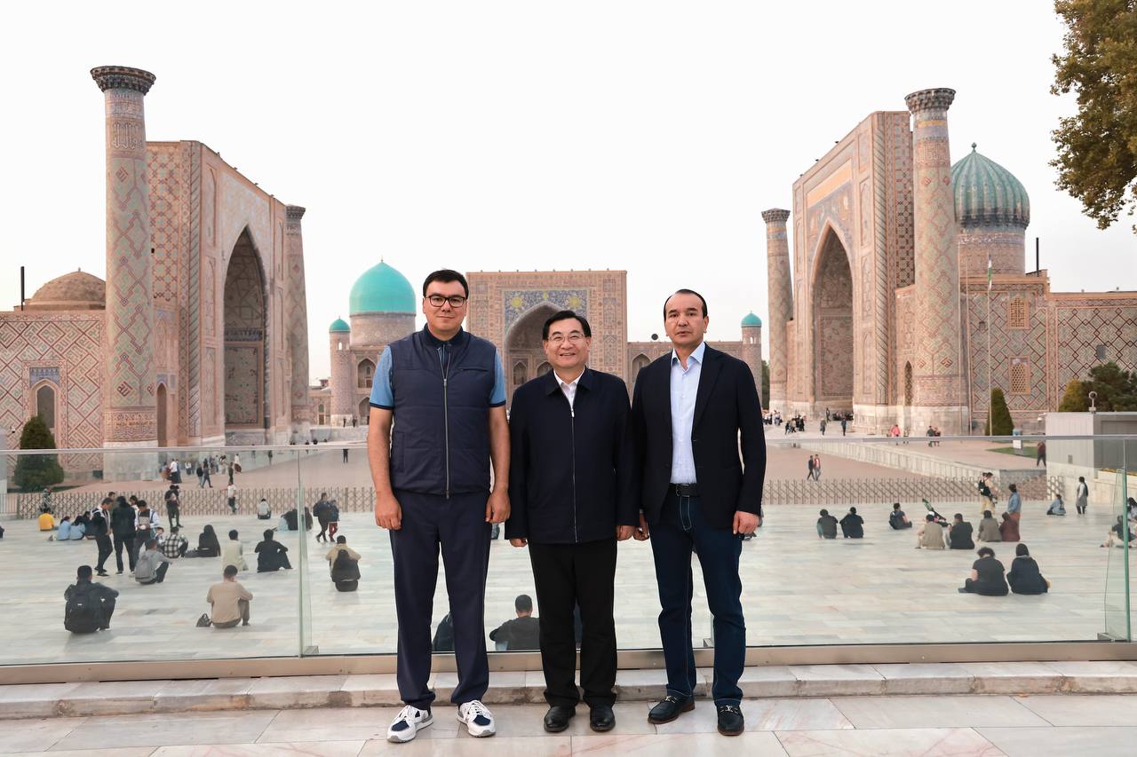 Xu Xepin janoblariga qadim va navqiron Samarqandni
