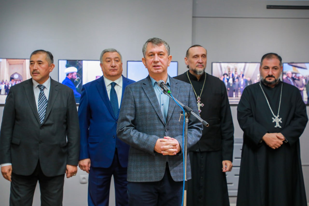 “Bag‘rikeng diyor” nomli fotoko‘rgazma o‘tkazildi