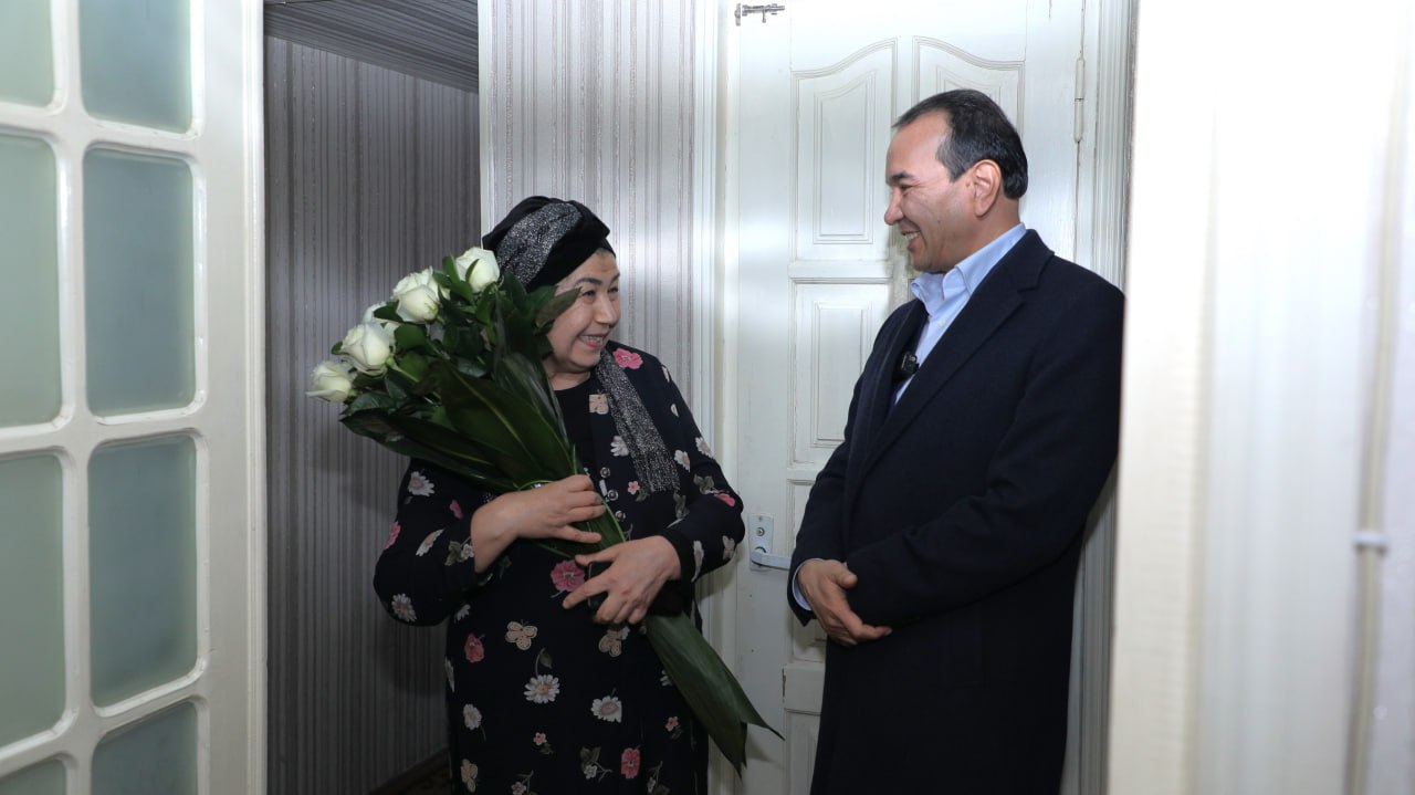 Bayram arafasida faxriylar holidan xabar olindi