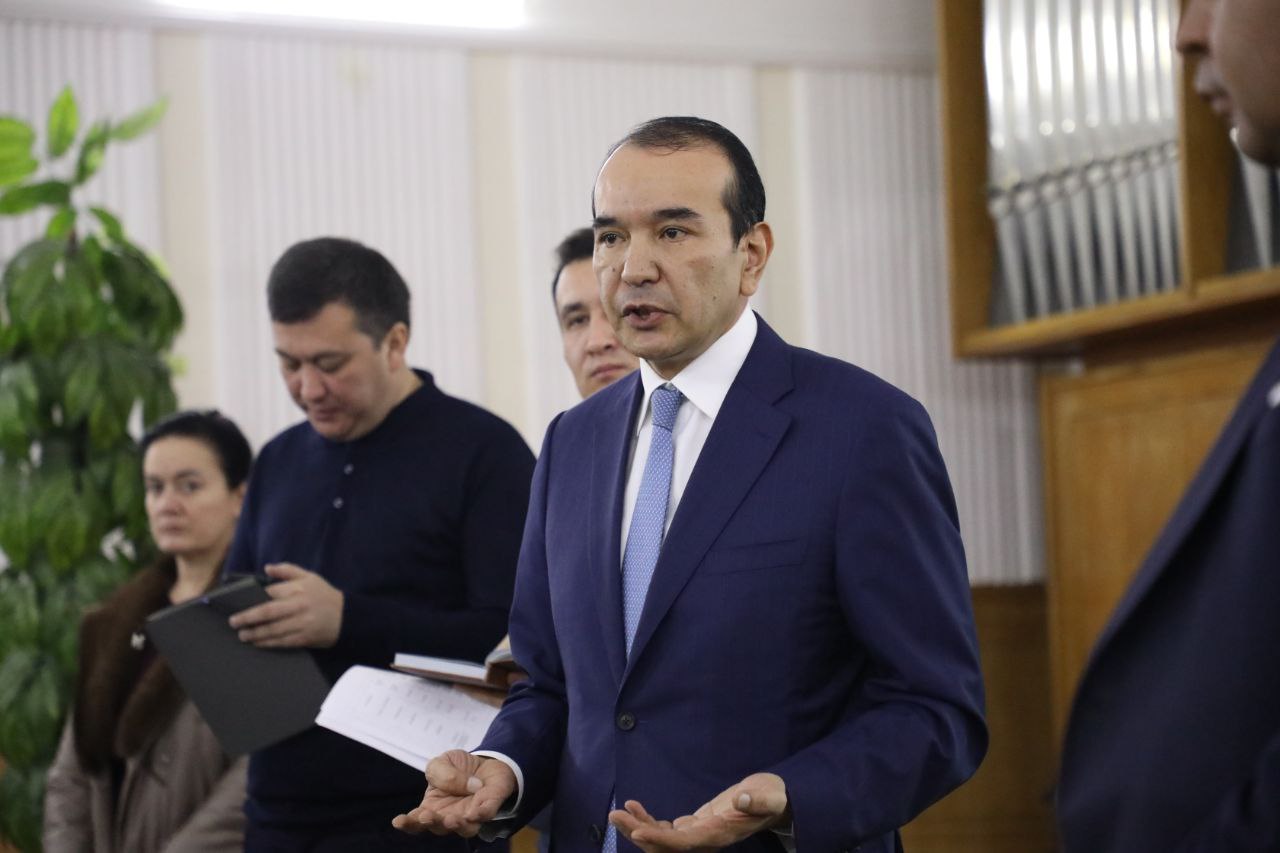 Madaniyat vaziri O‘zbek milliy musiqa san’ati institutining yakuniy nazorat imtihonlarida qatnashdi